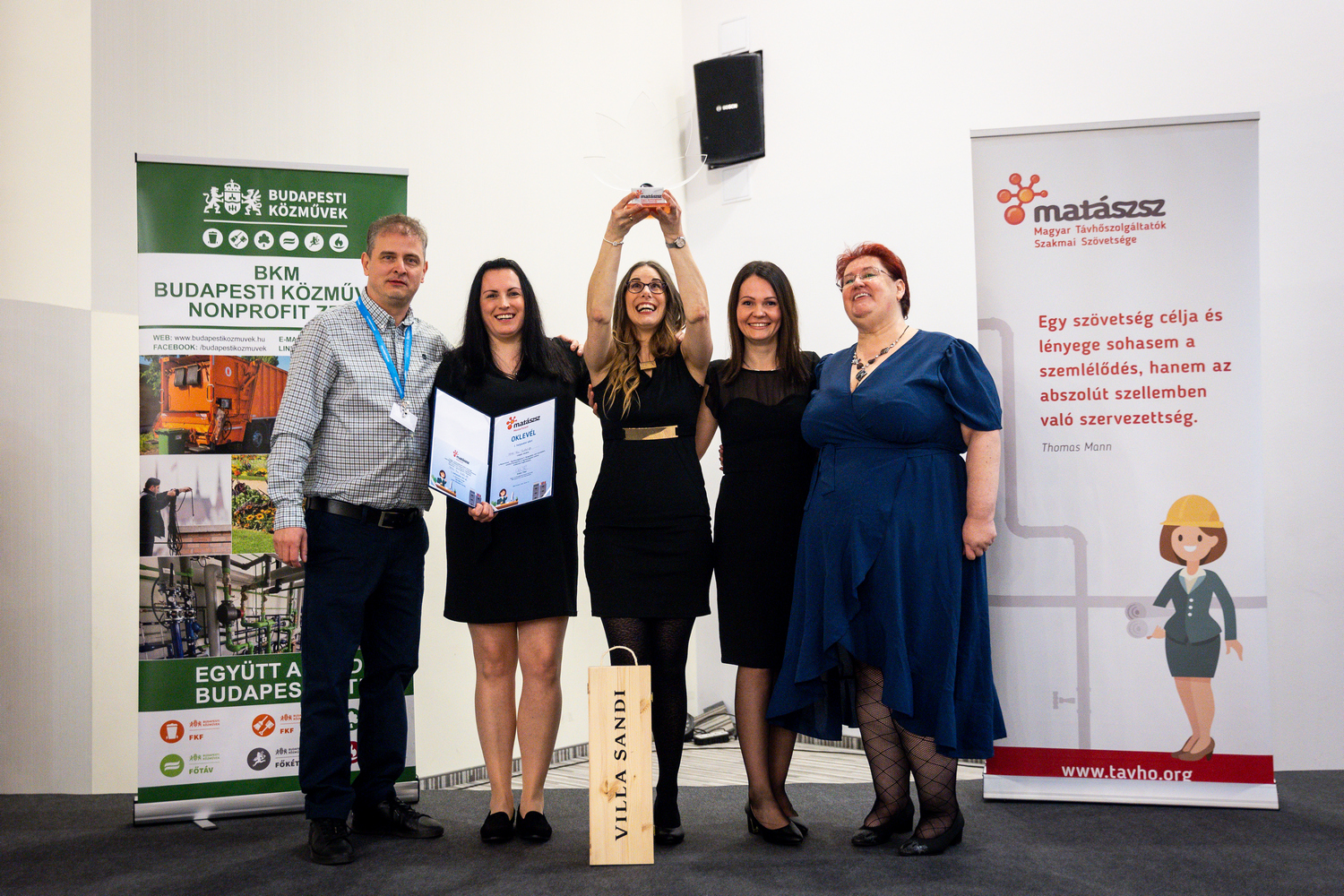 A PÉTÁV csapata diadalmaskodott a Mesterfutamon kiemelt képe